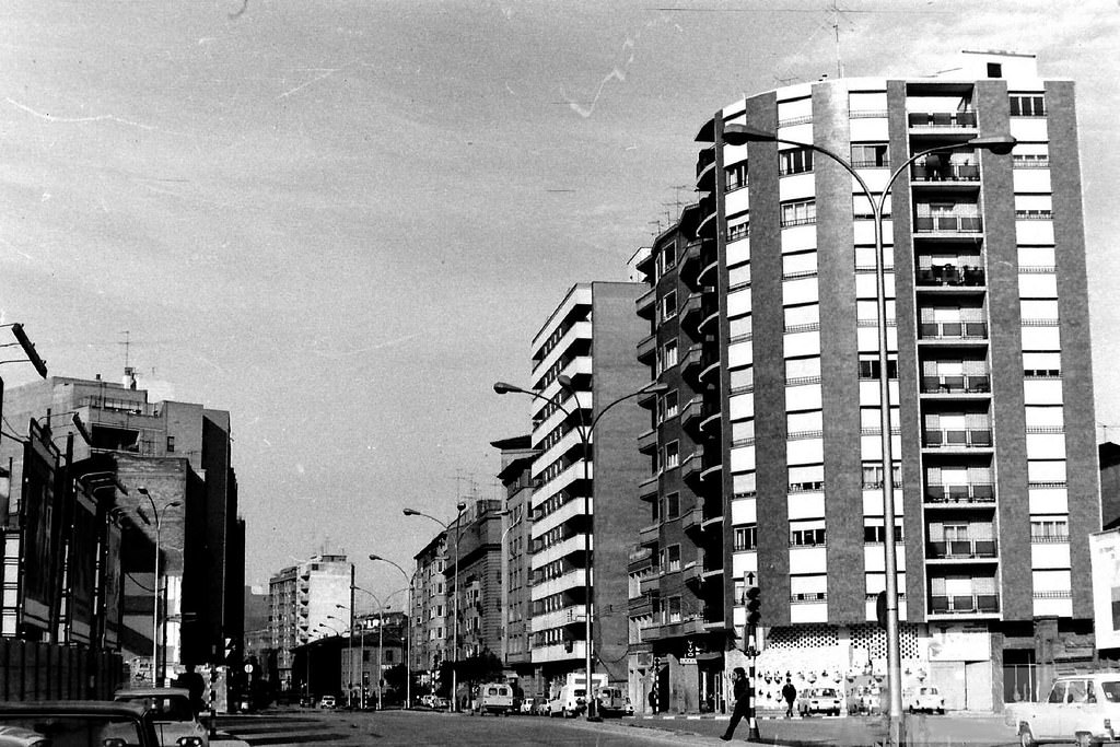 #165 v. del Tenor Fleta, 1971