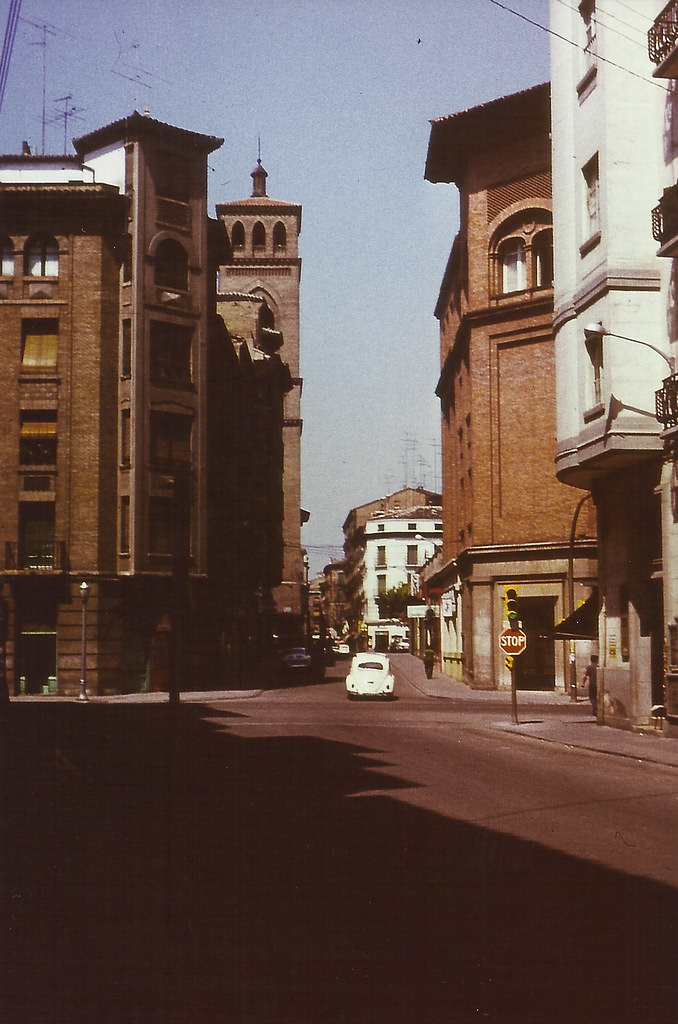 #20 Intersection between the streets of San Jorge and San Vicente de Paúl (from left to right), 1970