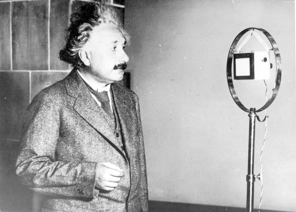 #129 Albert Einstein, 1940s