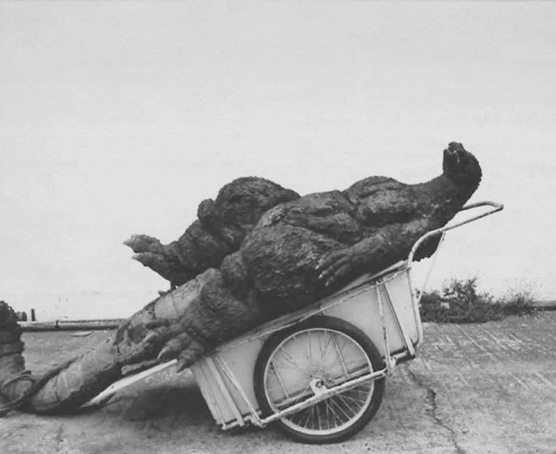 Stunning Behind-the-scene Photos from the Making of the first Godzilla movie, 1954 Movies