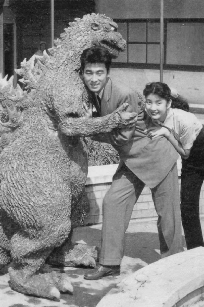 Stunning Behind-the-scene Photos from the Making of the first Godzilla movie, 1954 Movies