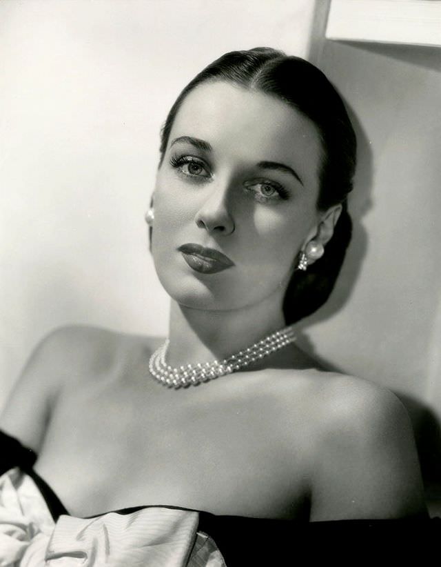 #11 Patricia Morison, 1940s