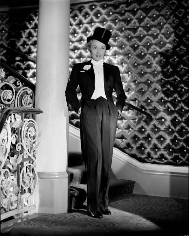 #31 Marlene Dietrich, 1953