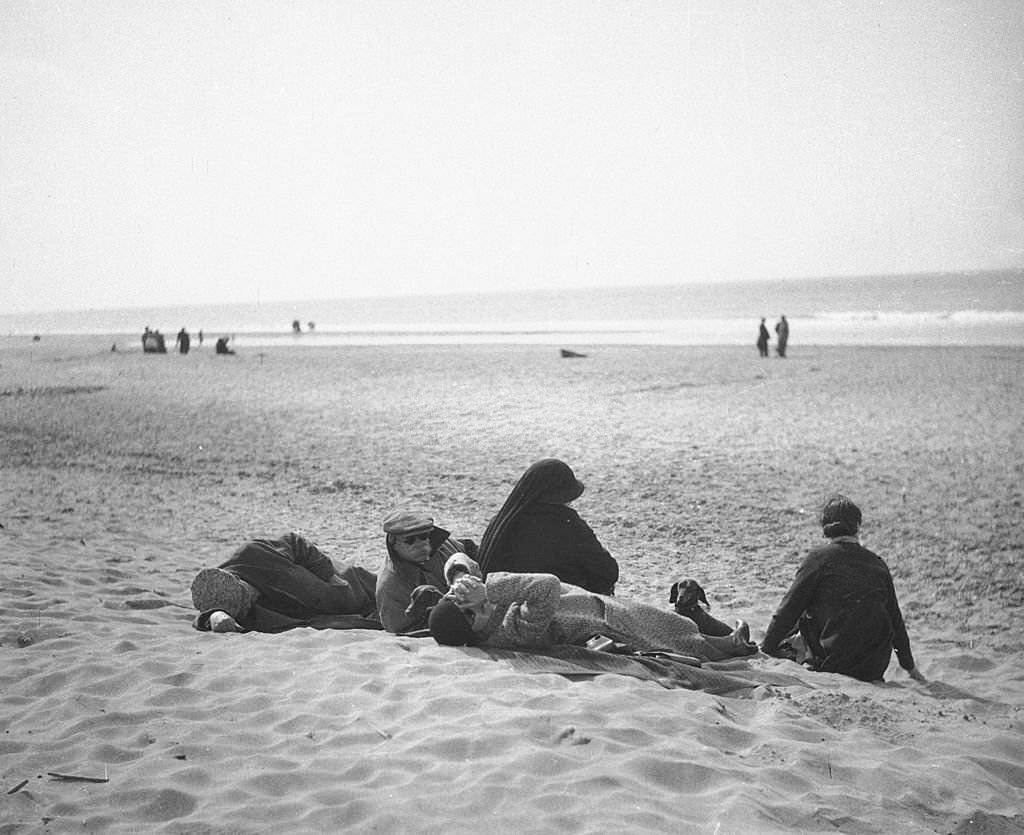 #61 Beach of Deauville, 1937