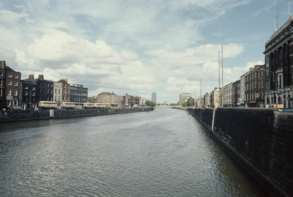 #115 Views along the embankment of the River Liffey in downtown section, 1970s
