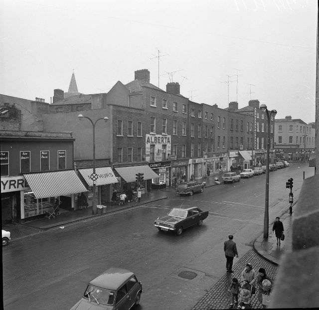 #12 Thomas Street, November 1971.
