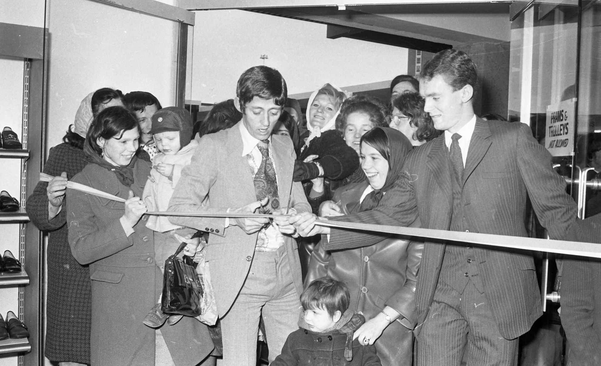 #25 Dickie Rock at the opening of a Shopping Centre in Ballymun, circa February 1971