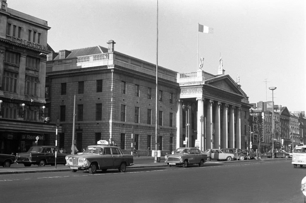 #33 A view of the General Post Office in O’Connell Street, Dublin, 1971