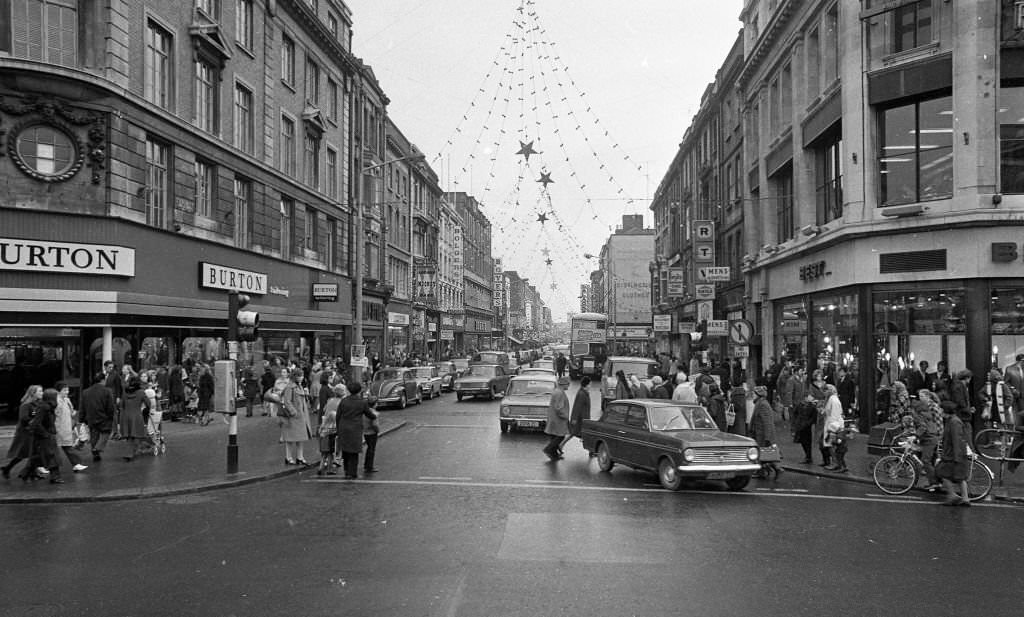 #48 Talbot Street and North Earl Street, Dublin 1971