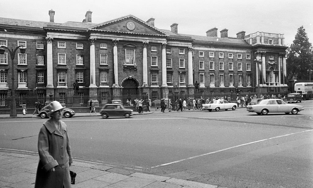 #57 Trinity College, Dublin, 1971
