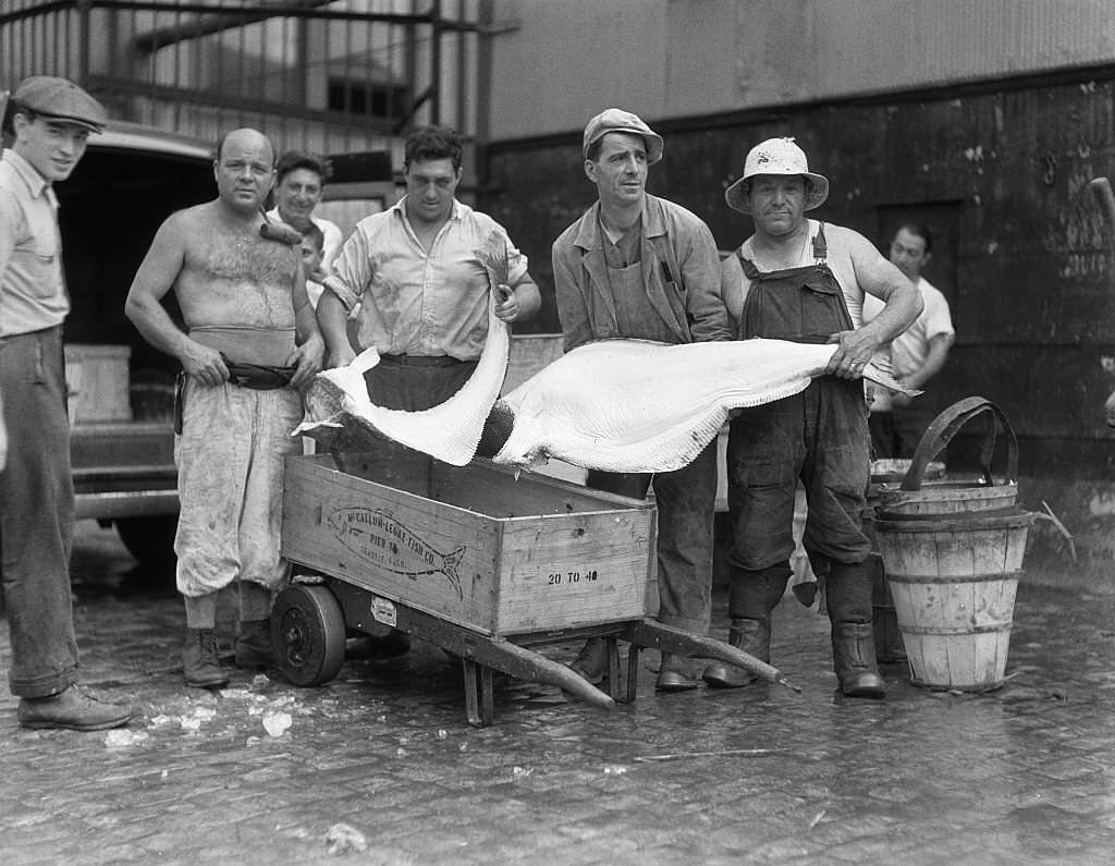 #106 Handlers at Fulton Fishmarket, 1935