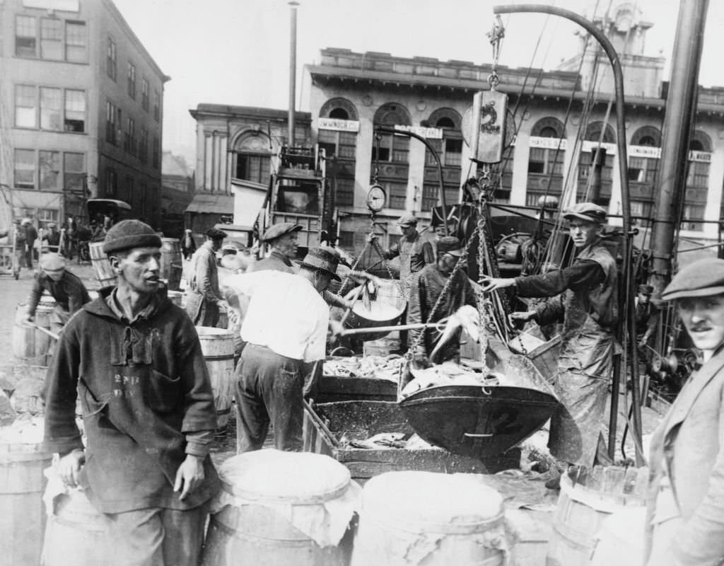 #119 Fishmongers at work at the Fulton Fish Market in Lower Manhattan, New York City, 1924