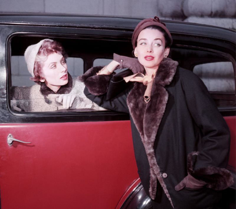 #10 Suzy Parker and Dorian Leigh, 1954