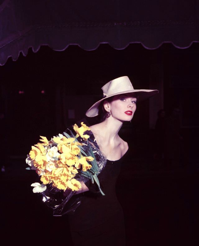 #5 Suzy Parker with daffodils, 1953