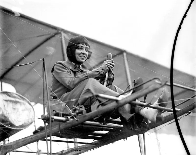 #7 Hélène Dutrieu (1877-1961), Belgian aviator. Dutrieu was also a cycling champion, stunt motorcyclist, racing car driver, stunt driver and war ambulance driver, 1914