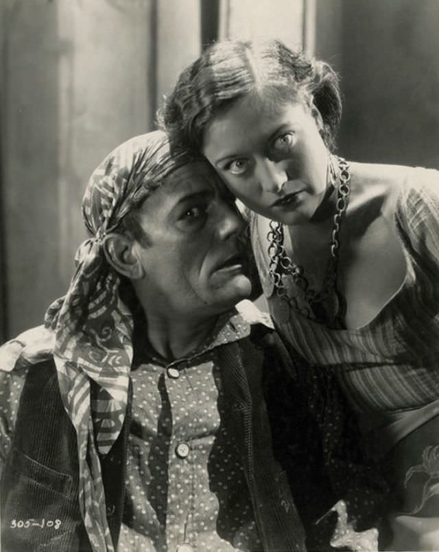 Gorgeous Photos of Beautiful Joan Crawford during the filming of &;The Unknown (1927) Movies &; TV