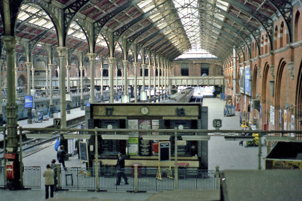 #2 Liverpool St station platforms 17 & 18 in the 1980’s