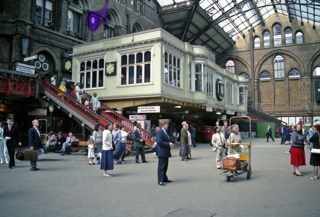 #41 LLiverpool Street Station, 1987
