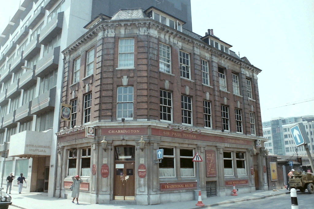 #76 Sir Paul Pindar Pub 14 May, 1988