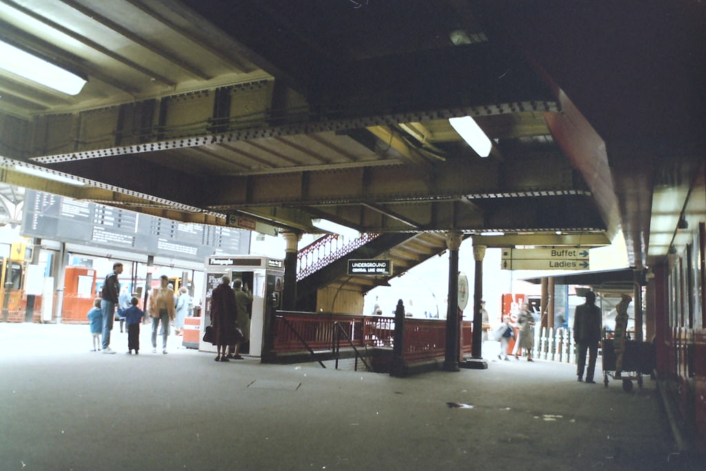 #79 Liverpool St Station 2 April, 1988