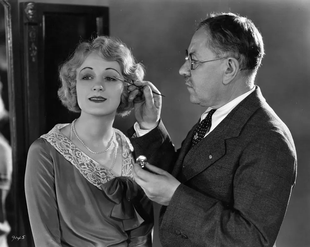 #12 Factor applies eyeshadow to actress Josephine Dunn. 1930.