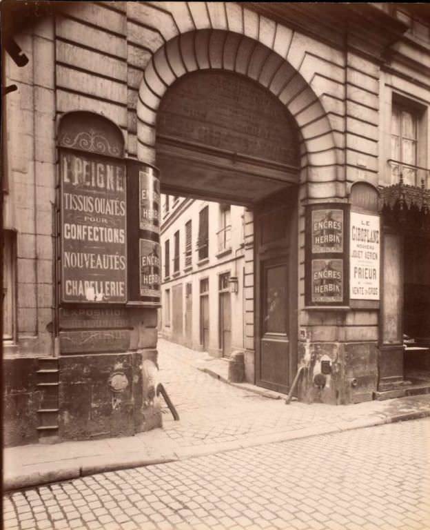 #48 Hotel Lenois de Mezieres payeur des rentes 19 Rue Michel le conte, 1908.