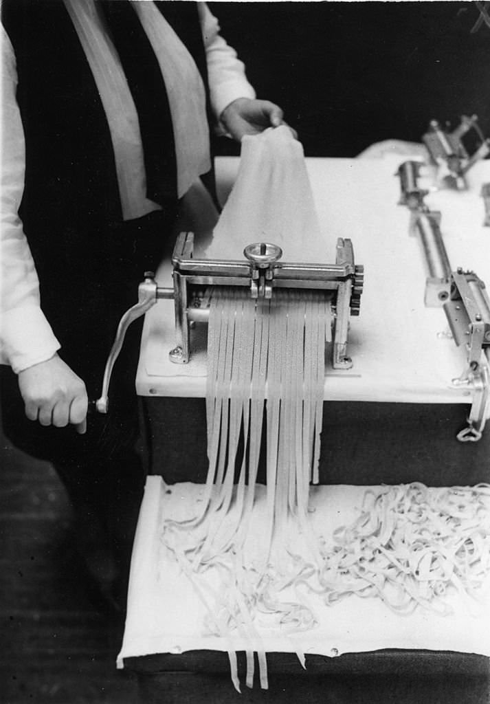 #50 Pasta machine at the fair of the hotel and restaurant industry in Berlin, 1936