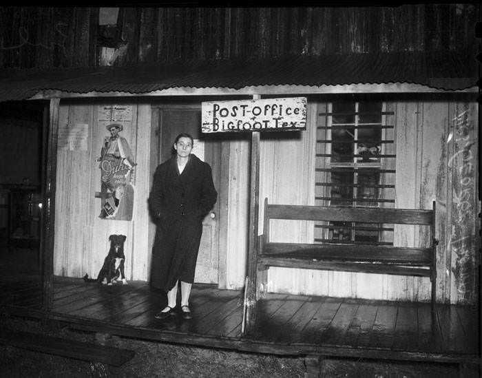 #63 Mrs. George Thomas, postmistress at Bigfoot, Texas, 1941