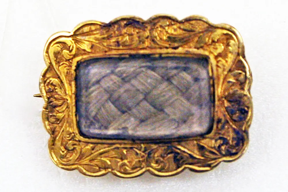 #14 Mourning Brooche.