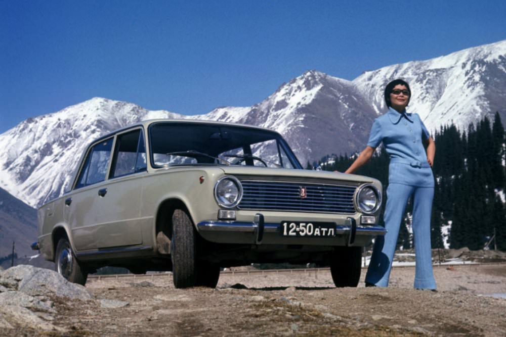 Stunning Vintage Advertisements of Soviet Cars from the 1970s and 1980s Vehicles &; Transportation