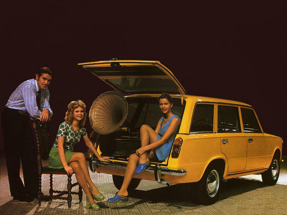 Stunning Vintage Advertisements of Soviet Cars from the 1970s and 1980s Vehicles &; Transportation