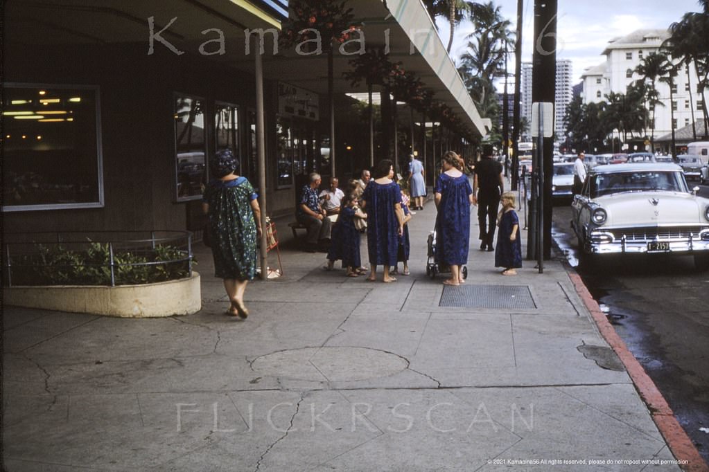 #73 Liberty House Waikiki department store on Kalakaua Avenue which was right next to the old Waikiki Theatre, 1961