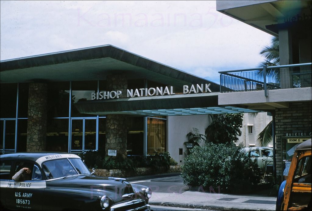#139 Bishop National Bank, Waikiki office, on Lewers Road just makai of Kalakaua Avenue, 1957