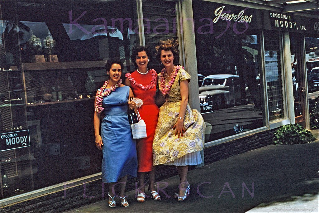 #182 A trio of delightful ladies in front of Grossman Moody Ltd. Jewelers, 1950s.