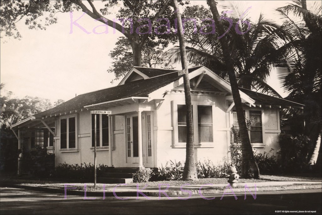 #38 Liliuokalani Ave at Koa Waikiki, 1944.