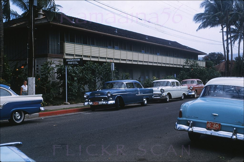 Street view of the Privateer Hotel on Ohua Avenue just mauka of Kuhio in the “Waikiki Jungle”, 1958
