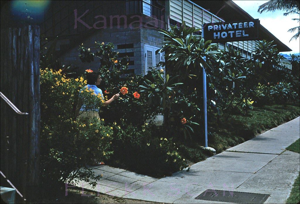 #210 Entrance to the low-rise Privateer Hotel on Ohua Street in Waikiki, 1958