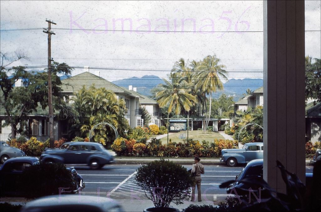 #39 Moana Court Bungalows, 1940s.
