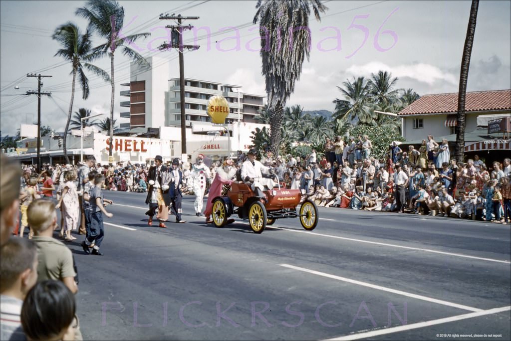 #204 Aloha Week parade on Waikiki’s Kalakaua Avenue at Olohana Street, 1960
