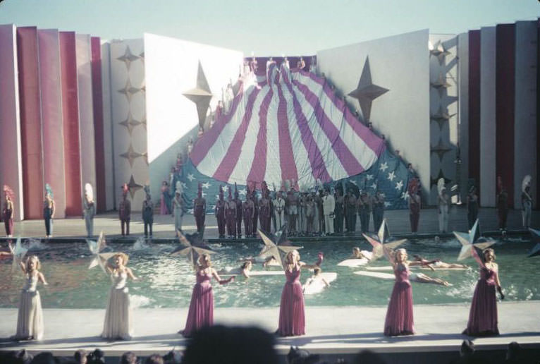 #70 Amphitheater and Billy Rose Aquacade, 1939 New York World’s Fair
