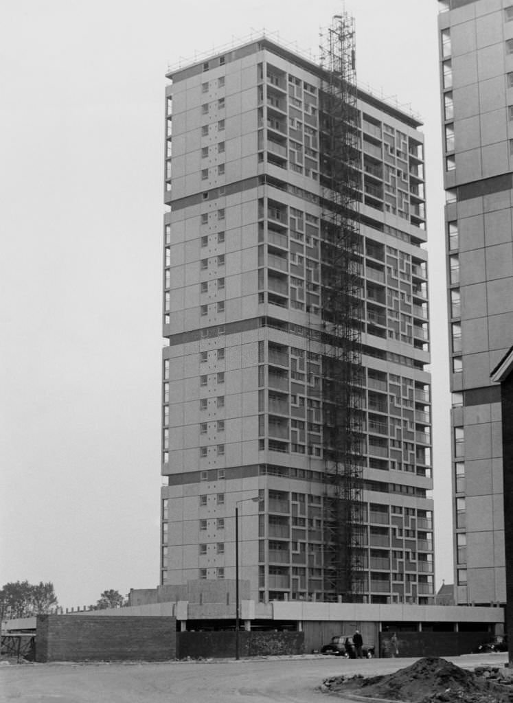#105 Hutchesontown Redevelopment, 1966