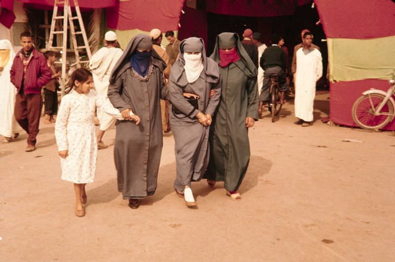 #114 Muslim women in Casablanca, 1960s