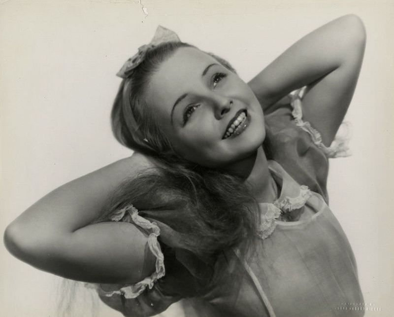 Gorgeous Photos of Charlotte Henry from the Filming of &;Alice in Wonderland (1933)&; Movies