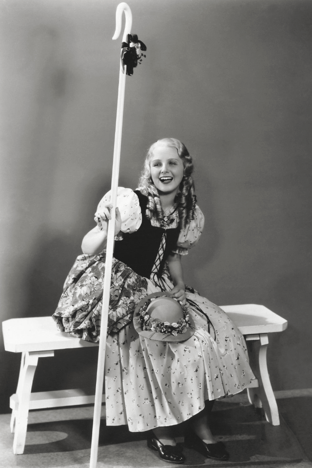 Gorgeous Photos of Charlotte Henry from the Filming of &;Alice in Wonderland (1933)&; Movies