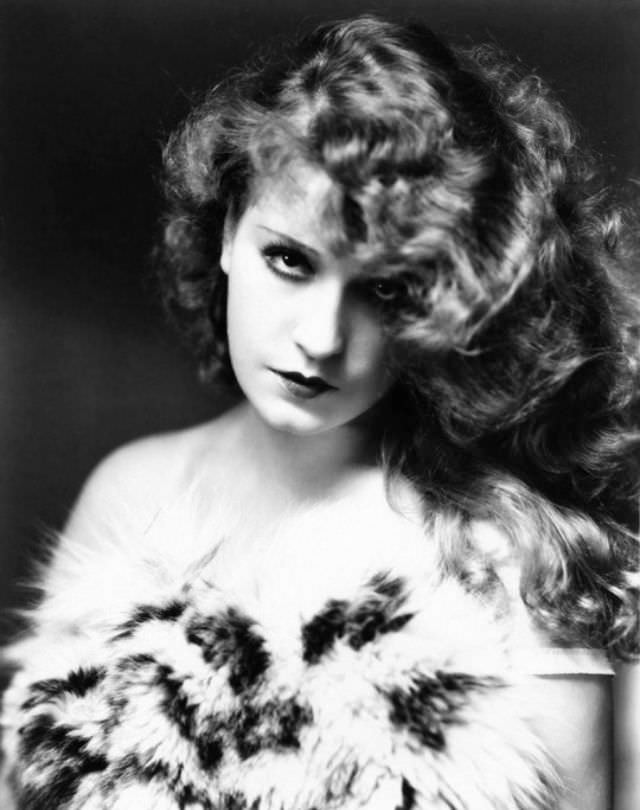 #15 Lili Damita, 1928
