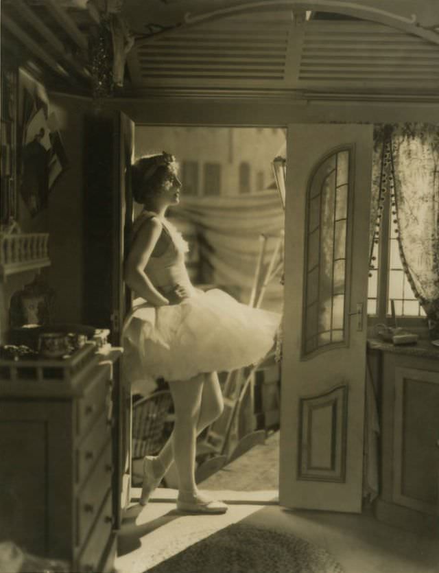 #2 Vilma Bánky, 1920s