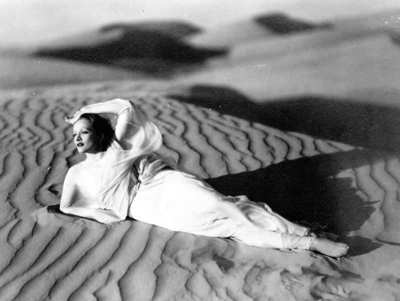 #28 Marlene Dietrich, 1936