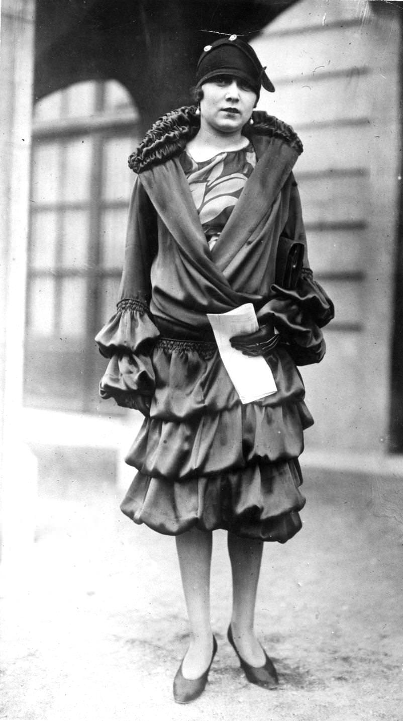 #10 A tiered summer coat, with ruffled cuffs and collar, 1922