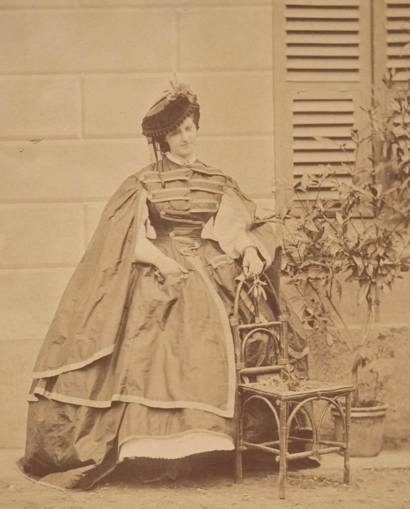 #42 The Taffeta Dress, 1860