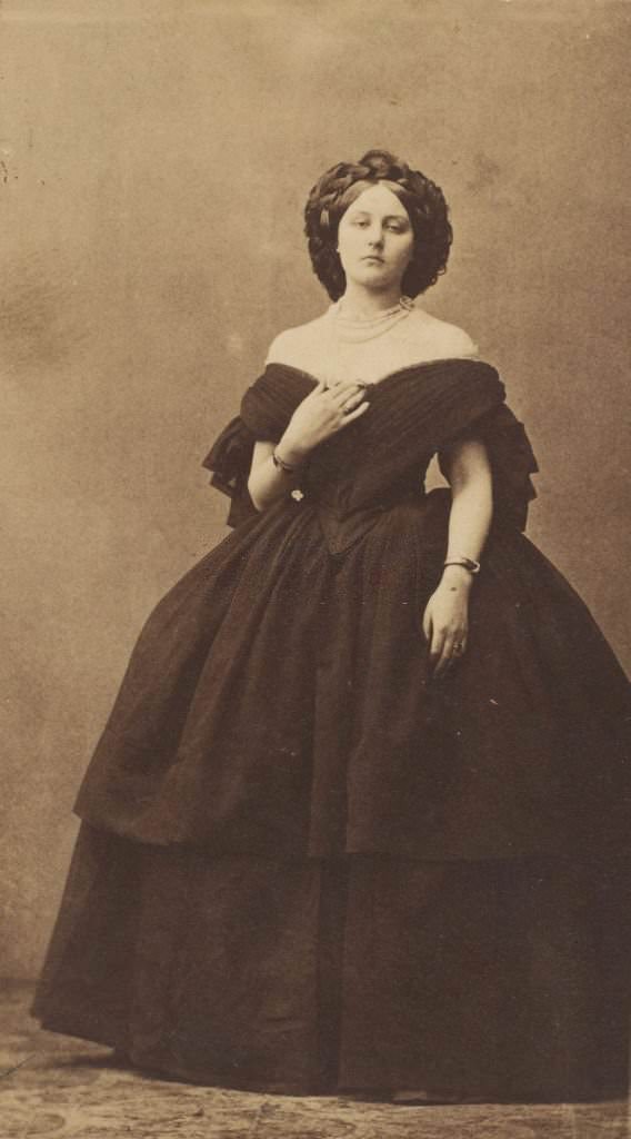 #64 Les beau d collet, 1860s.